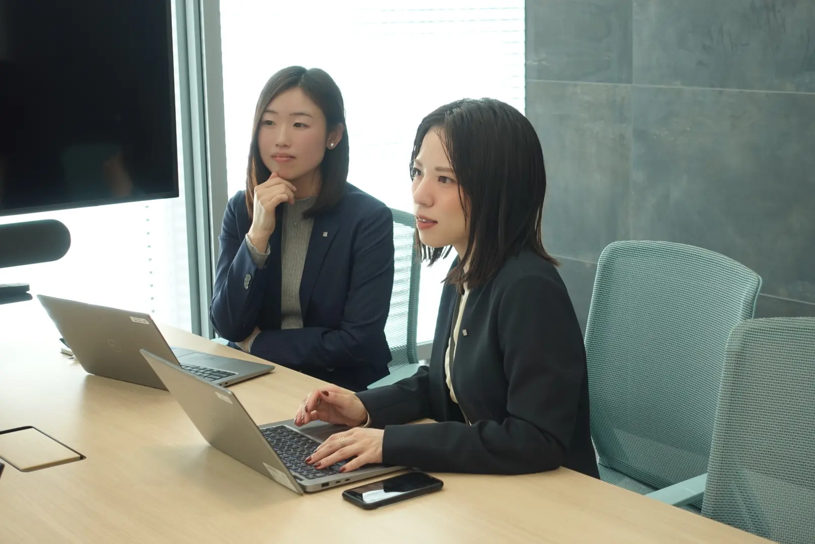 株式会社オープンハウスグループ 管理本部 総務部　課長 会見様　管理本部　総務部　鈴木様